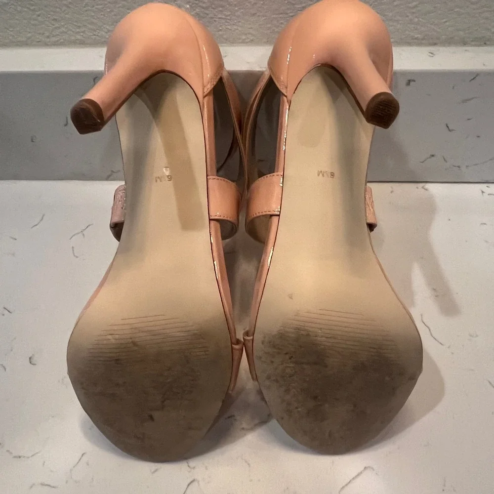 Artelier Nicole Miller elegant open